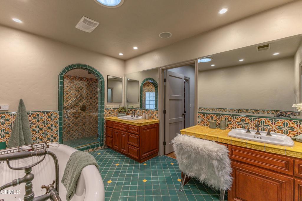 5116 Greencrest Road La Canada Flintridge, CA 91011 - Photo 21 of 53 29Greencrest