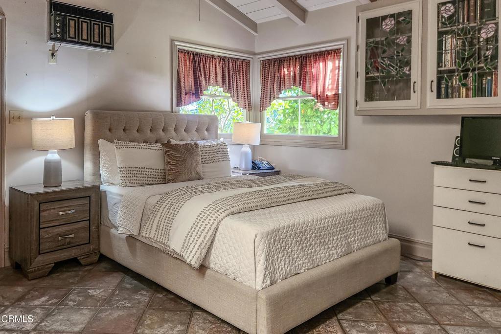 5116 Greencrest Road La Canada Flintridge, CA 91011 - Photo 42 of 53 40Greencrest