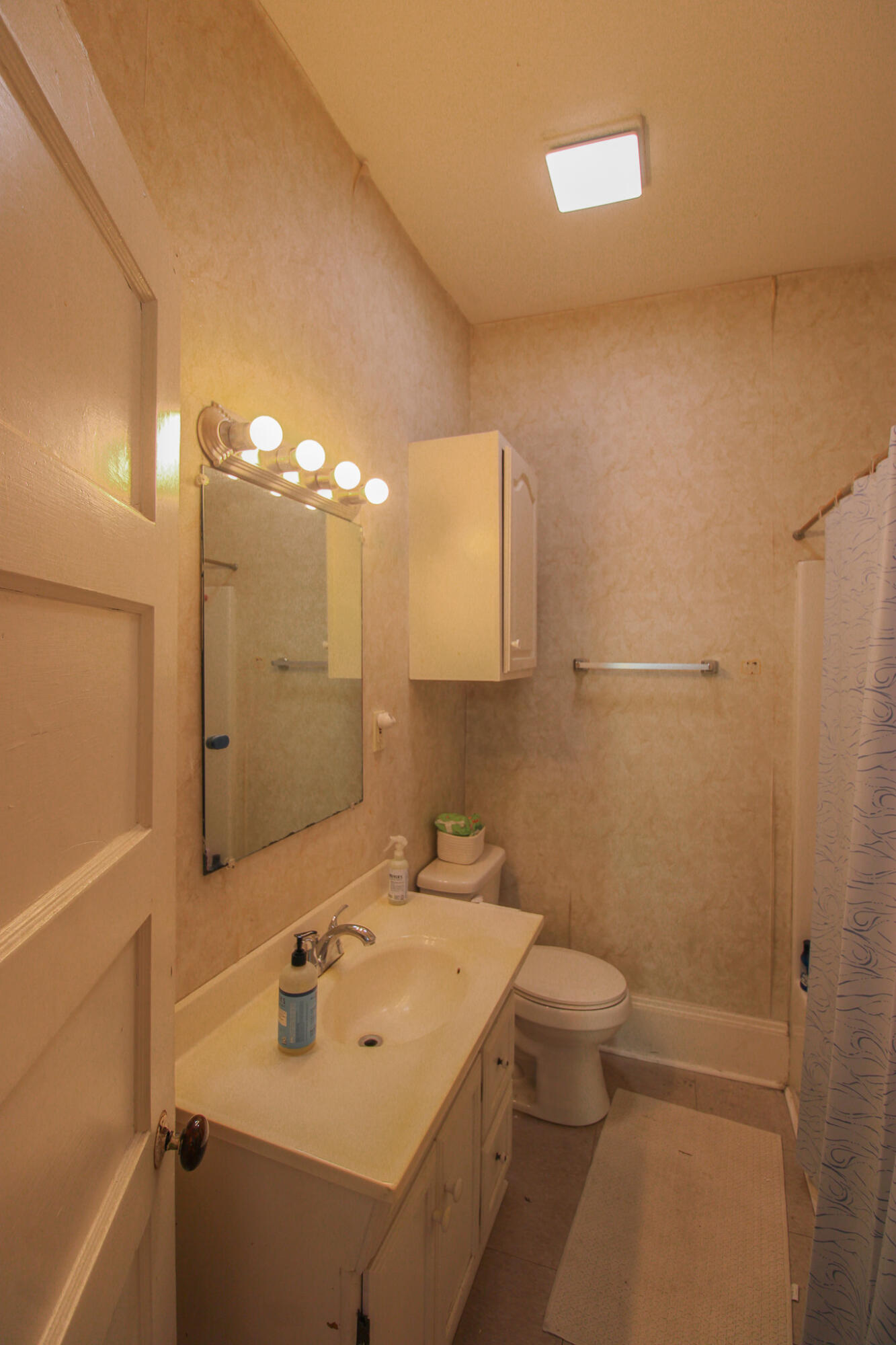 208 Calhoun Street, Unit B Charleston, SC 29401 - Photo 11 of 13 IMG_4118