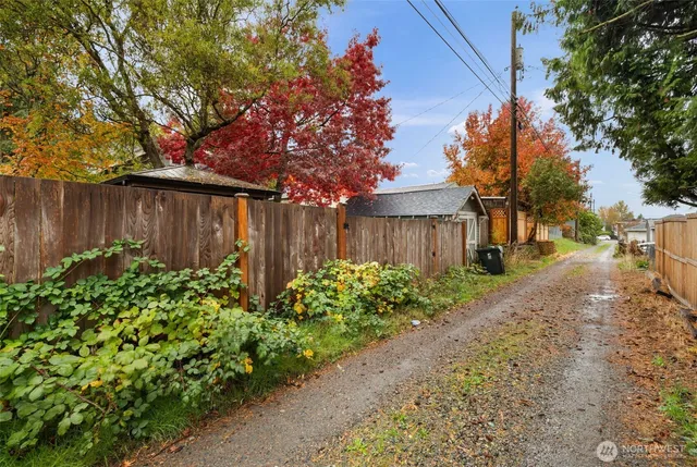 $440,000 | 4829 South Thompson Avenue, Tacoma, WA 98408