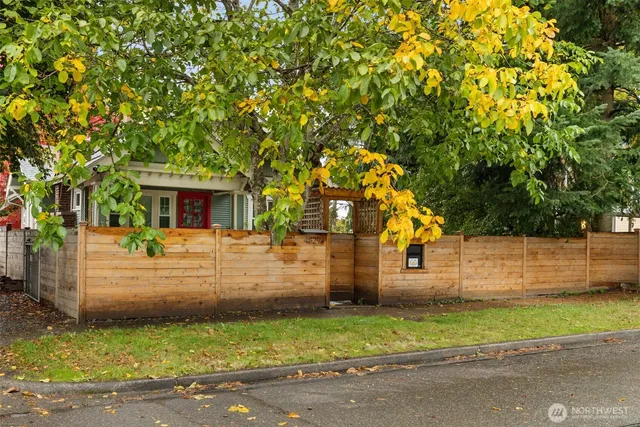 $440,000 | 4829 South Thompson Avenue, Tacoma, WA 98408