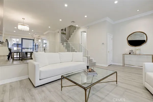 $1,079,999 | 4342 Coldwater Canyon Avenue, Unit 3, Studio City, CA 91604