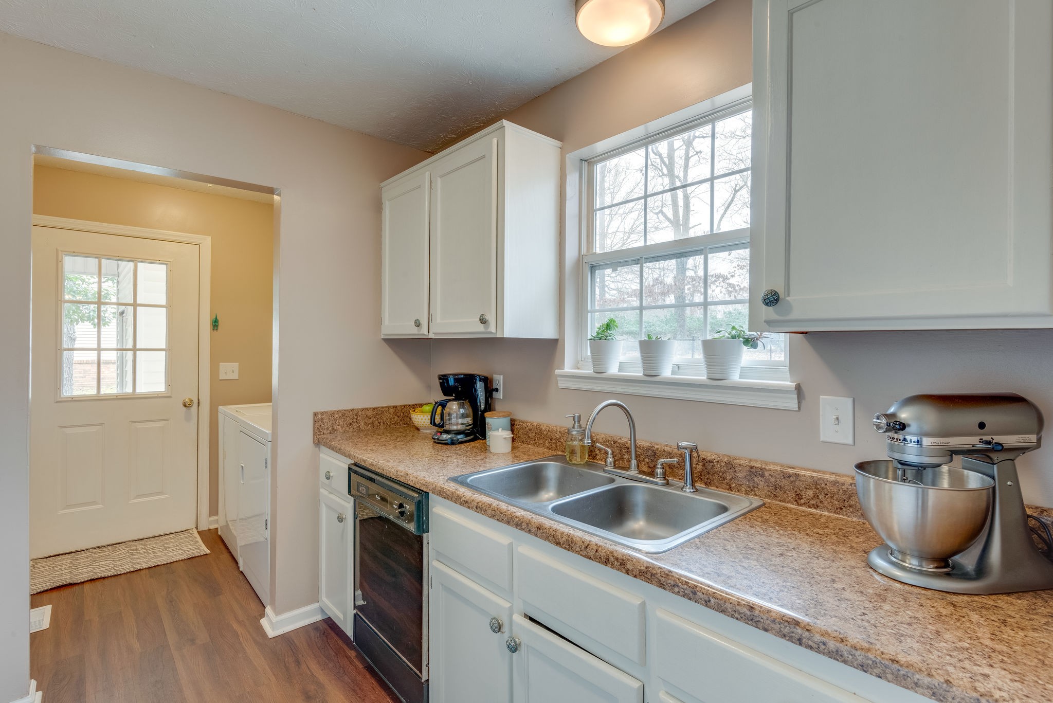 212 Nottingham Road Dickson, TN 37055 - Photo 9 of 25 Gallery Image 9