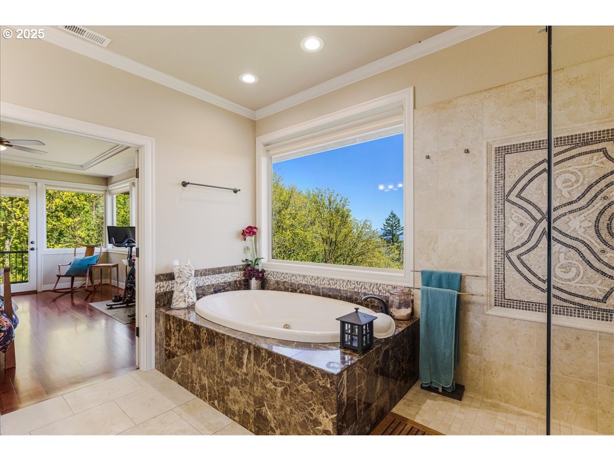 6643 Northwest Meridian Ridge Drive Portland, OR 97210 - Photo 18 of 48