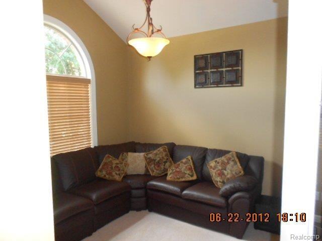 3259 Rockhaven Avenue Rochester, MI 48309 - Photo 7 of 16 Den.JPG
