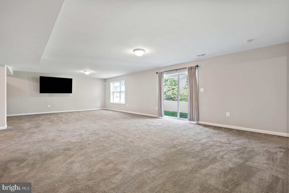 3466 Shandor Road Woodbridge, VA 22193 - Photo 39 of 51 Gallery Image 39