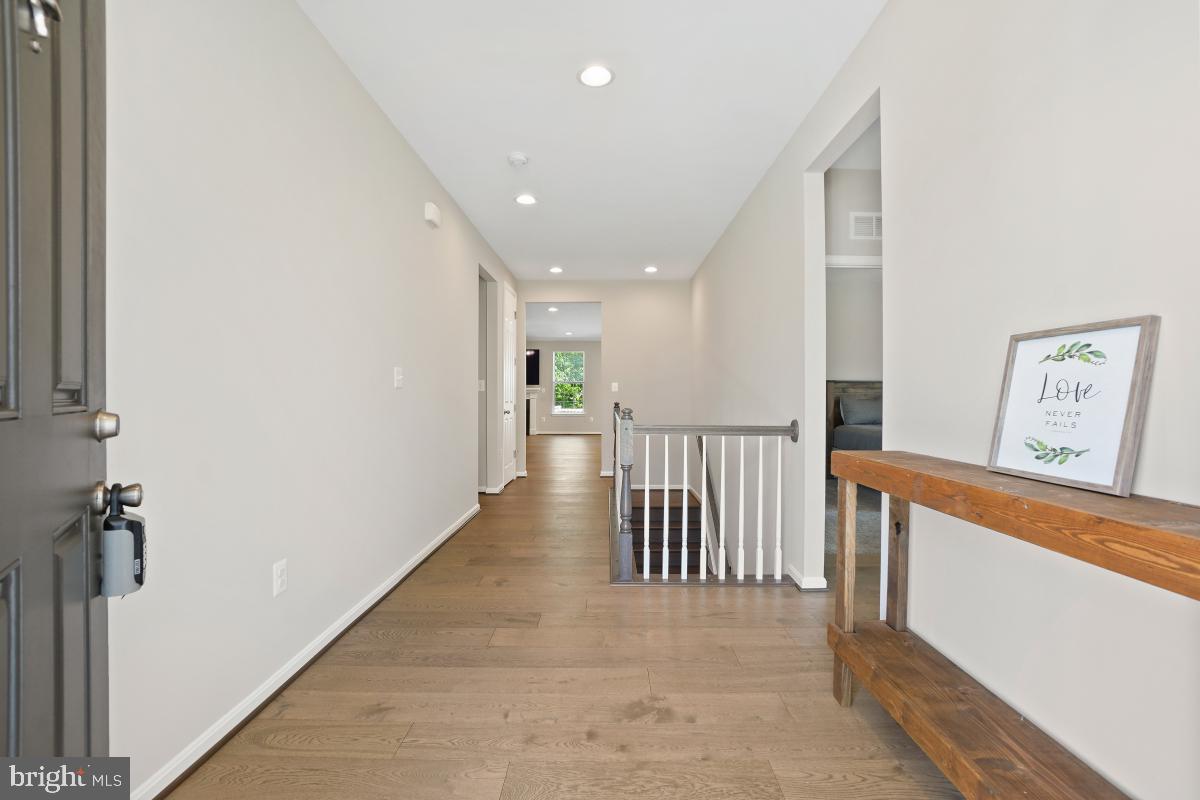 3466 Shandor Road Woodbridge, VA 22193 - Photo 7 of 51 Gallery Image 7