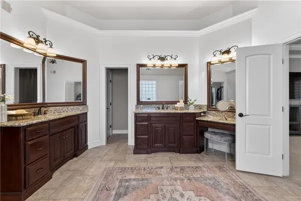 $1,350,000 | 15320 Larsen, Overland Park, KS 66221