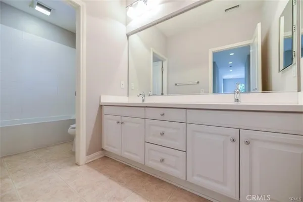 $5,695 | 99 Bianco, Irvine, CA 92618