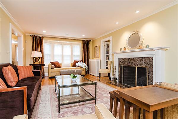 36 Howland Road Newton, MA 02465 - Photo 2 of 18 Gallery Image 2