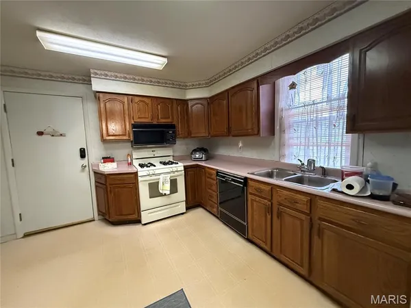 $85,000 | 529 North 18th Street, East St. Louis, IL 62205