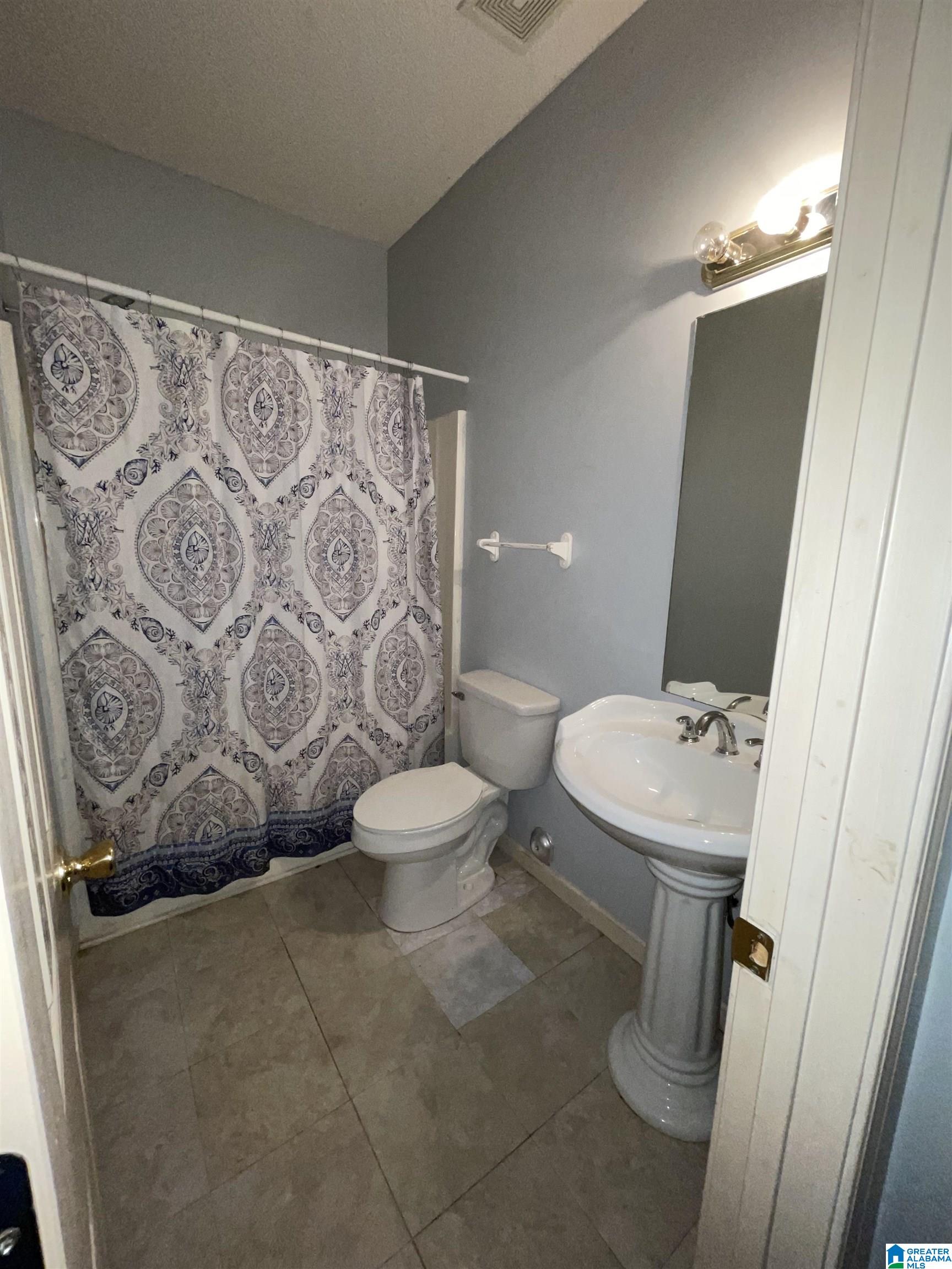 1829 Copperfield Lane Center Point, AL 35215 - Photo 6 of 12