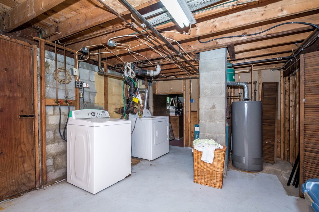 78 Sunset Road Dracut, MA 01826 - Photo 13 of 17 Gallery Image 13