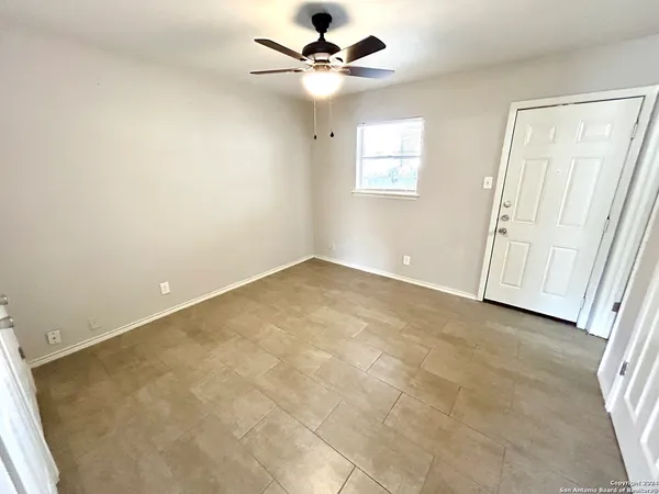 $675 | 643 West Summit, Unit 12, San Antonio, TX 78212