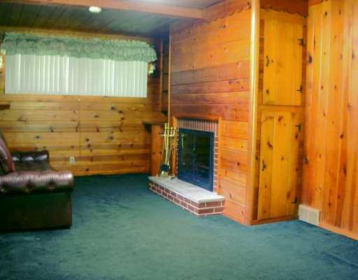 616 Sohn Road Aliquippa, PA 15001 - Photo 3 of 8 Den/Family/Great Room.