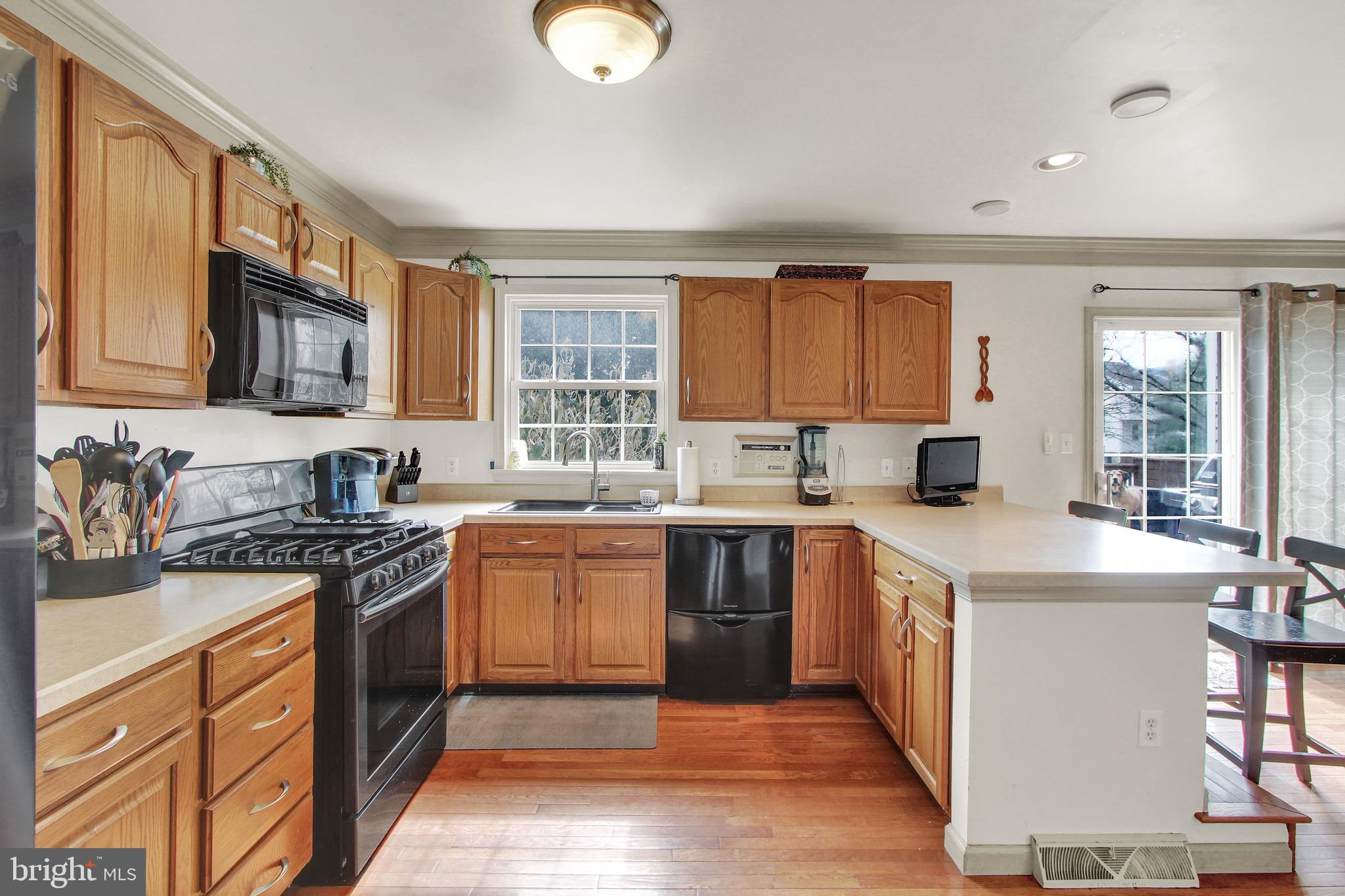 2750 Coldspring Road York, PA 17404 - Photo 5 of 34 Gallery Image 5