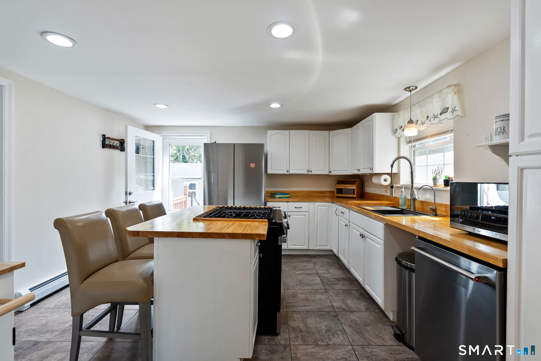 24 Pond Road New Hartford, CT 06057 - Photo 11 of 36 Gallery Image 11