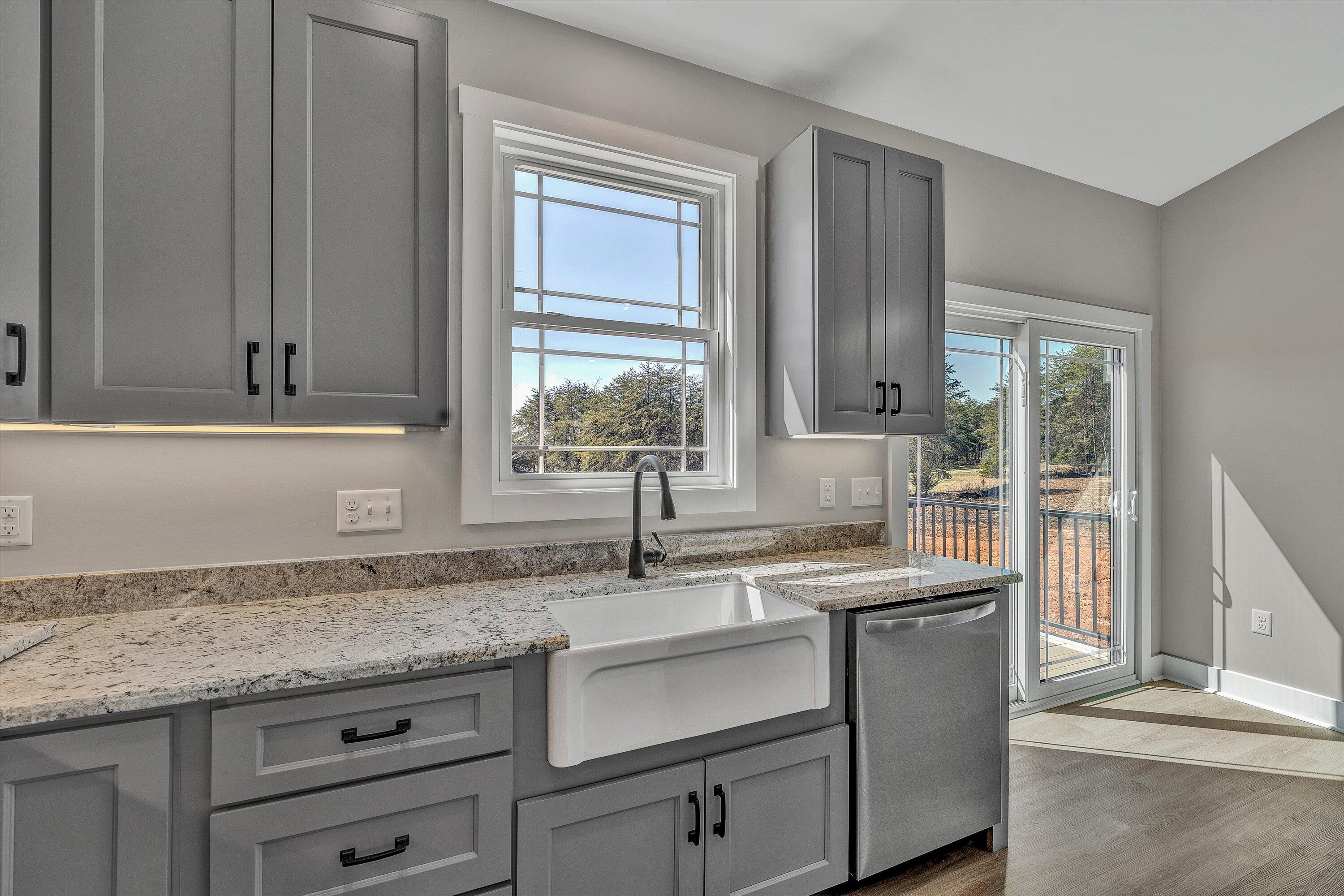 6478 Scruggs Road Moneta, VA 24121 - Photo 12 of 28 11-DSC00292