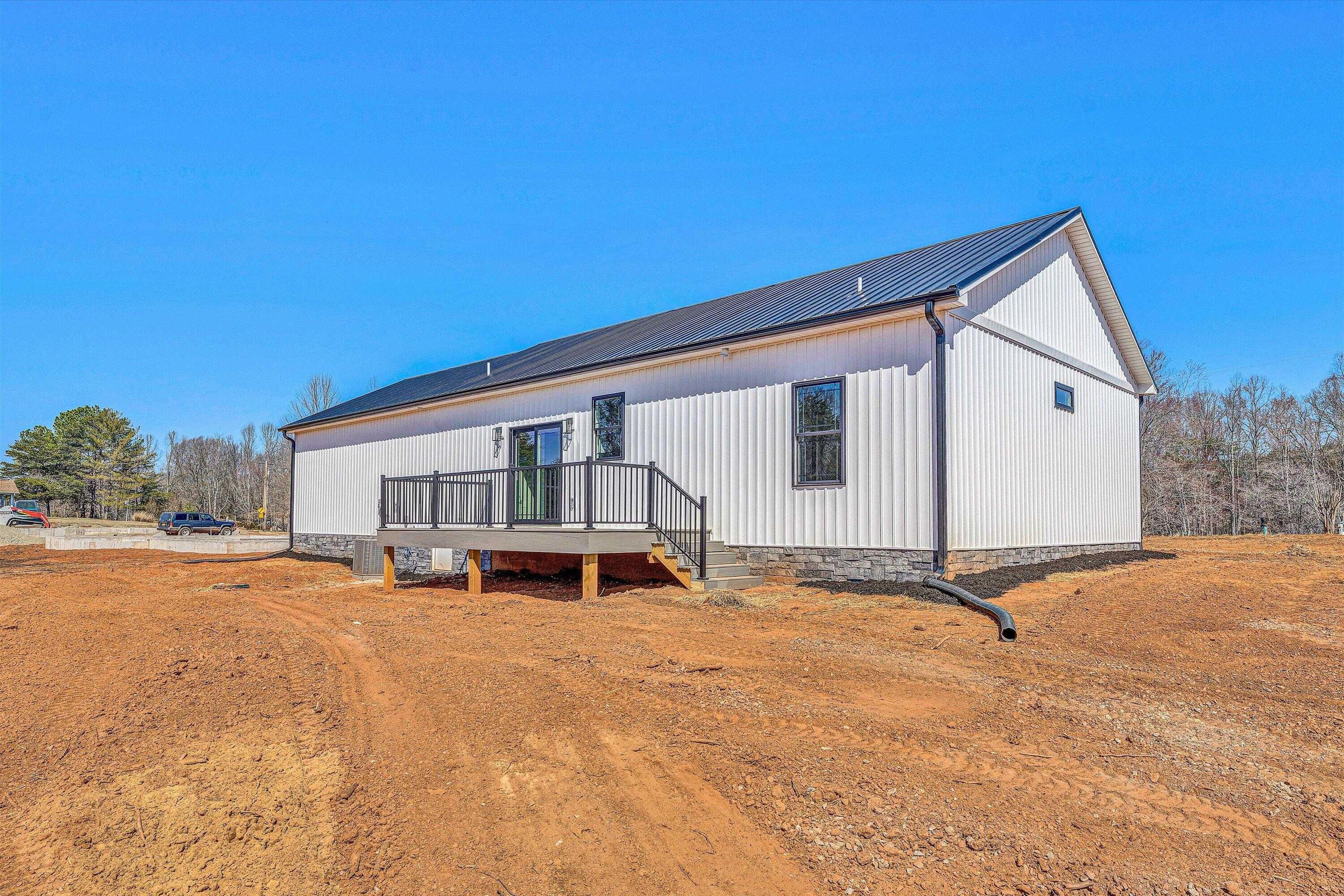 6478 Scruggs Road Moneta, VA 24121 - Photo 27 of 28 26-DSC00349