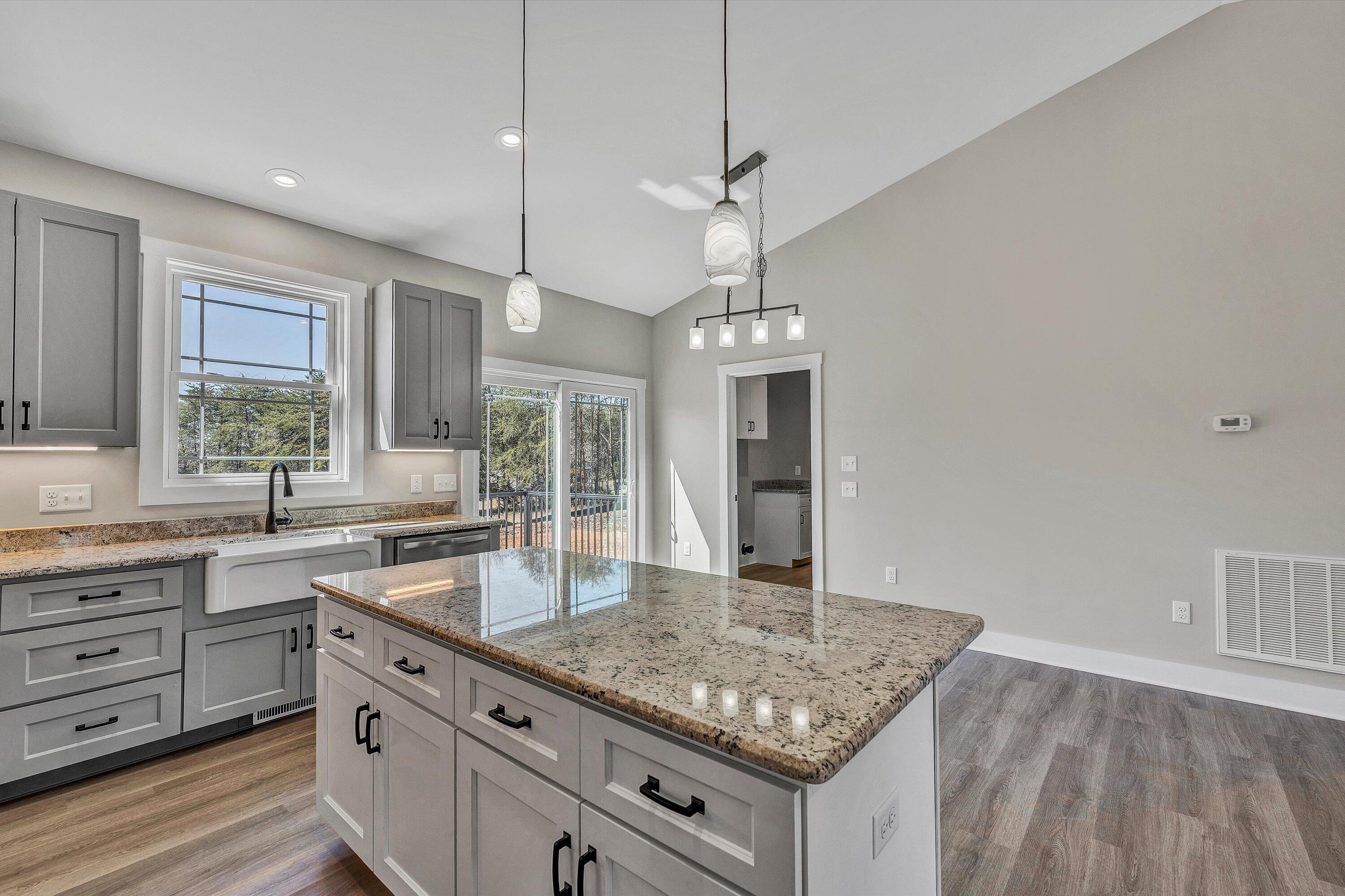 6478 Scruggs Road Moneta, VA 24121 - Photo 9 of 28 08-DSC00283