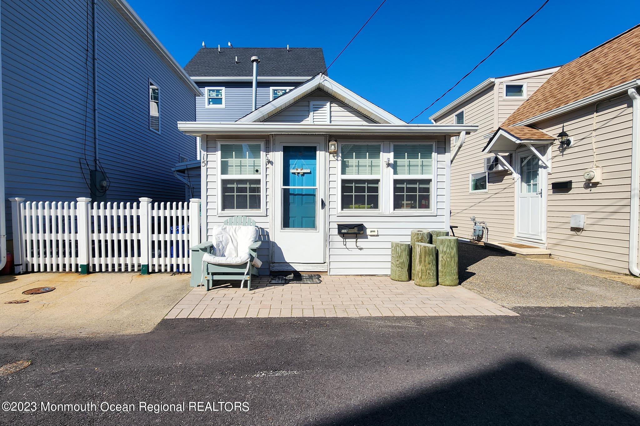 15 West Rutherford Lane Lavallette, NJ 08735 - Photo 3 of 13 20230316_154234