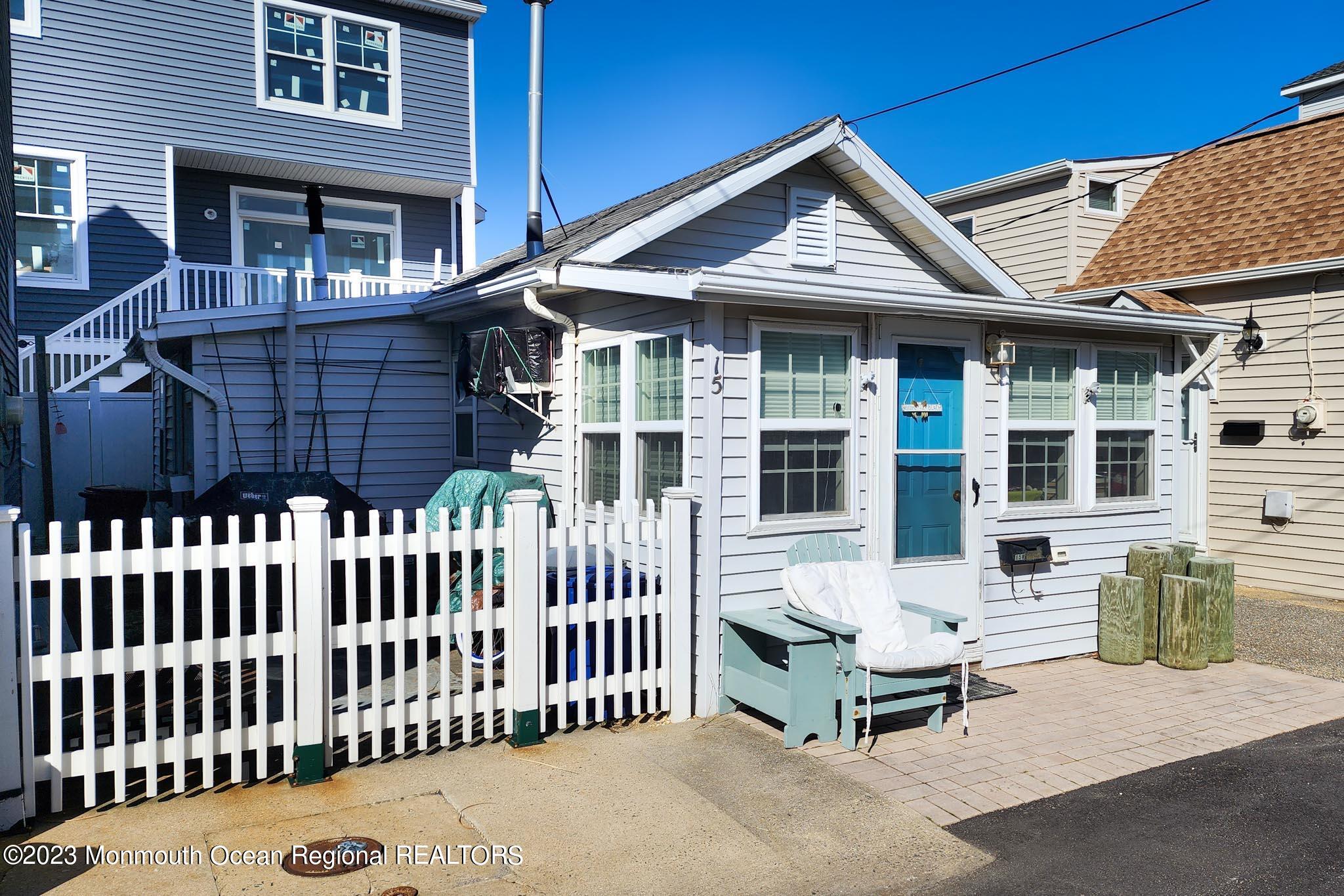 15 West Rutherford Lane Lavallette, NJ 08735 - Photo 4 of 13 20230316_154225