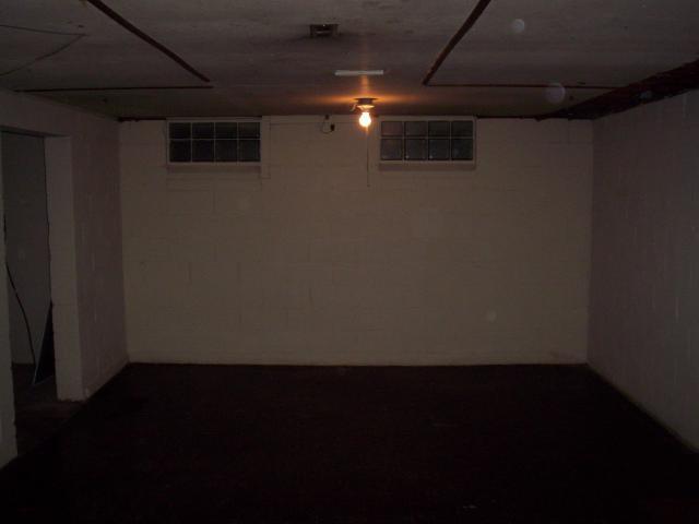 468 Smith Road Columbus, OH 43228 - Photo 14 of 18 Gallery Image 14