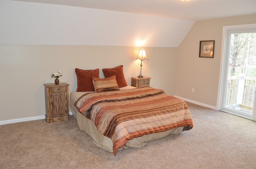 23 Dunham Road Freetown, MA 02702 - Photo 12 of 27 Gallery Image 12