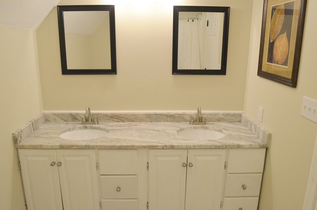 23 Dunham Road Freetown, MA 02702 - Photo 14 of 27 Gallery Image 14