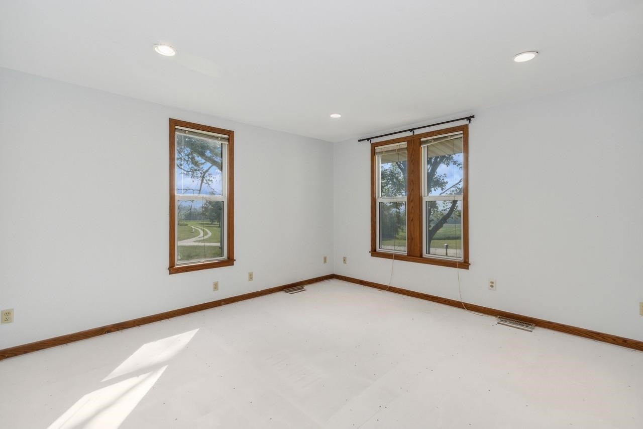 1354 Angle Road Southwest Kalona, IA 52247 - Photo 26 of 42 Gallery Image 26