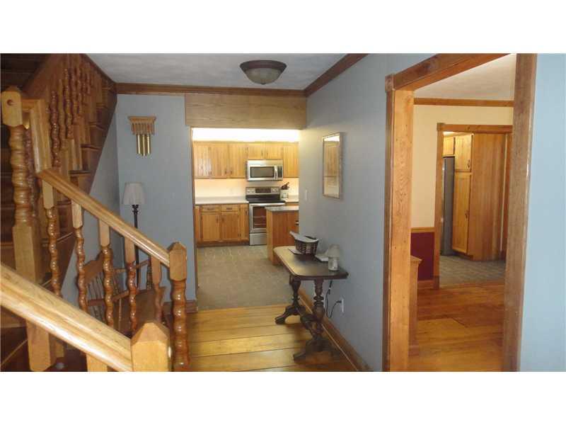 225 Weaver Mill Road Rector, PA 15677 - Photo 4 of 25 Entry/Foyer.