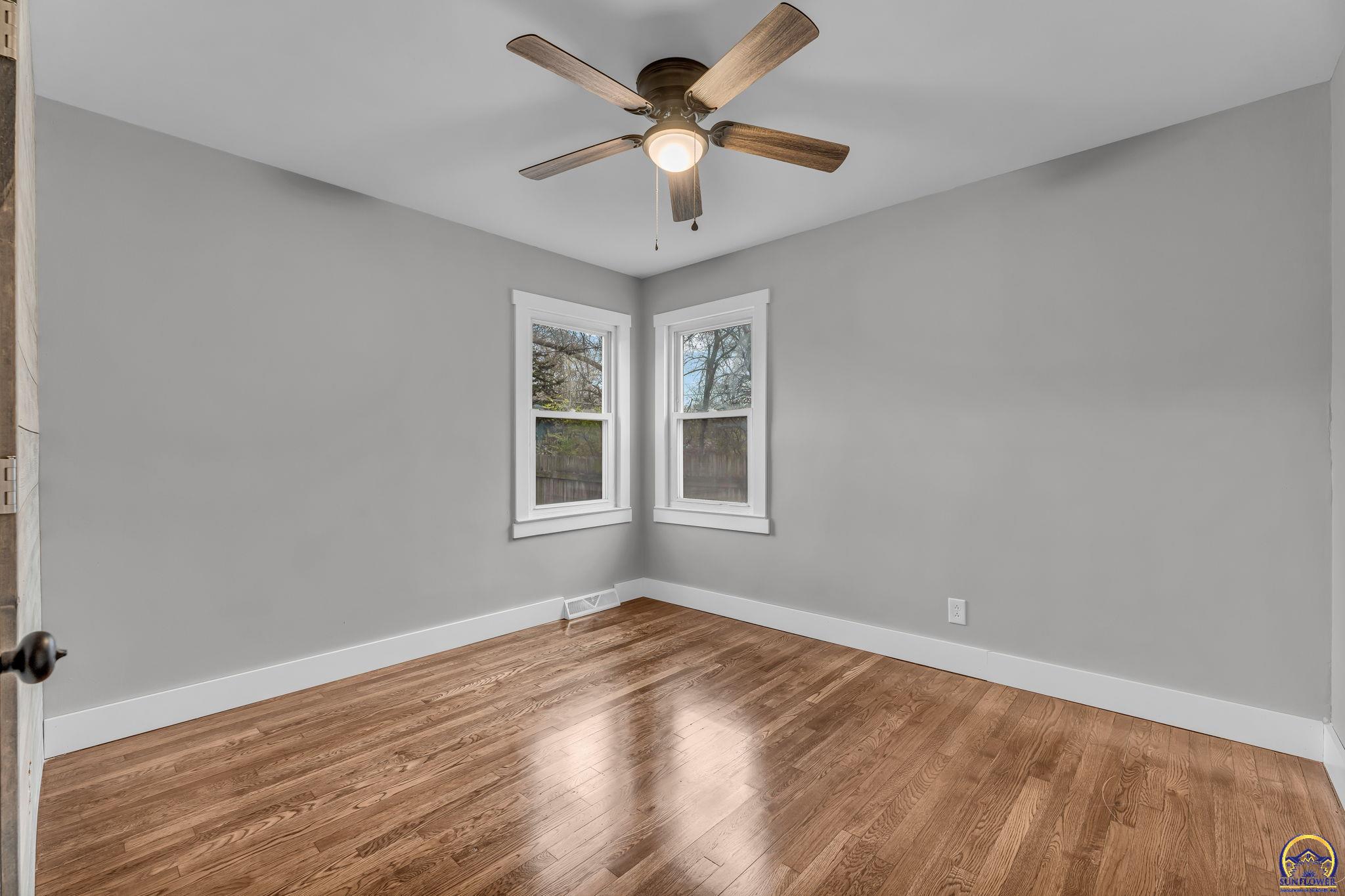 2212 Southwest Plass Avenue Topeka, KS 66611 - Photo 23 of 29 Bedroom 1