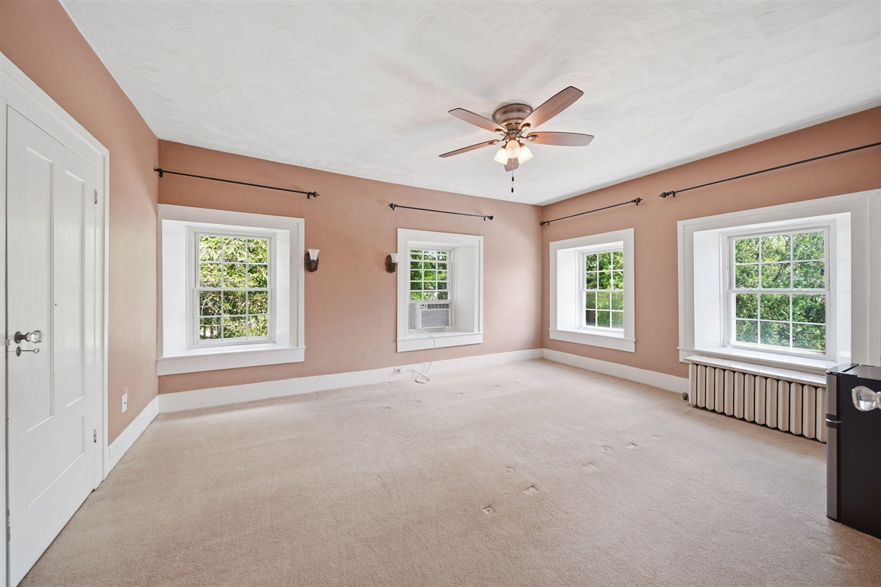 208 Glasgow Road Jackson, MI 49201 - Photo 31 of 99