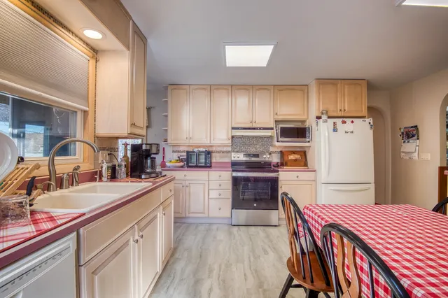 $209,900 | 19 Jasper Street, Berlin, NH 03570