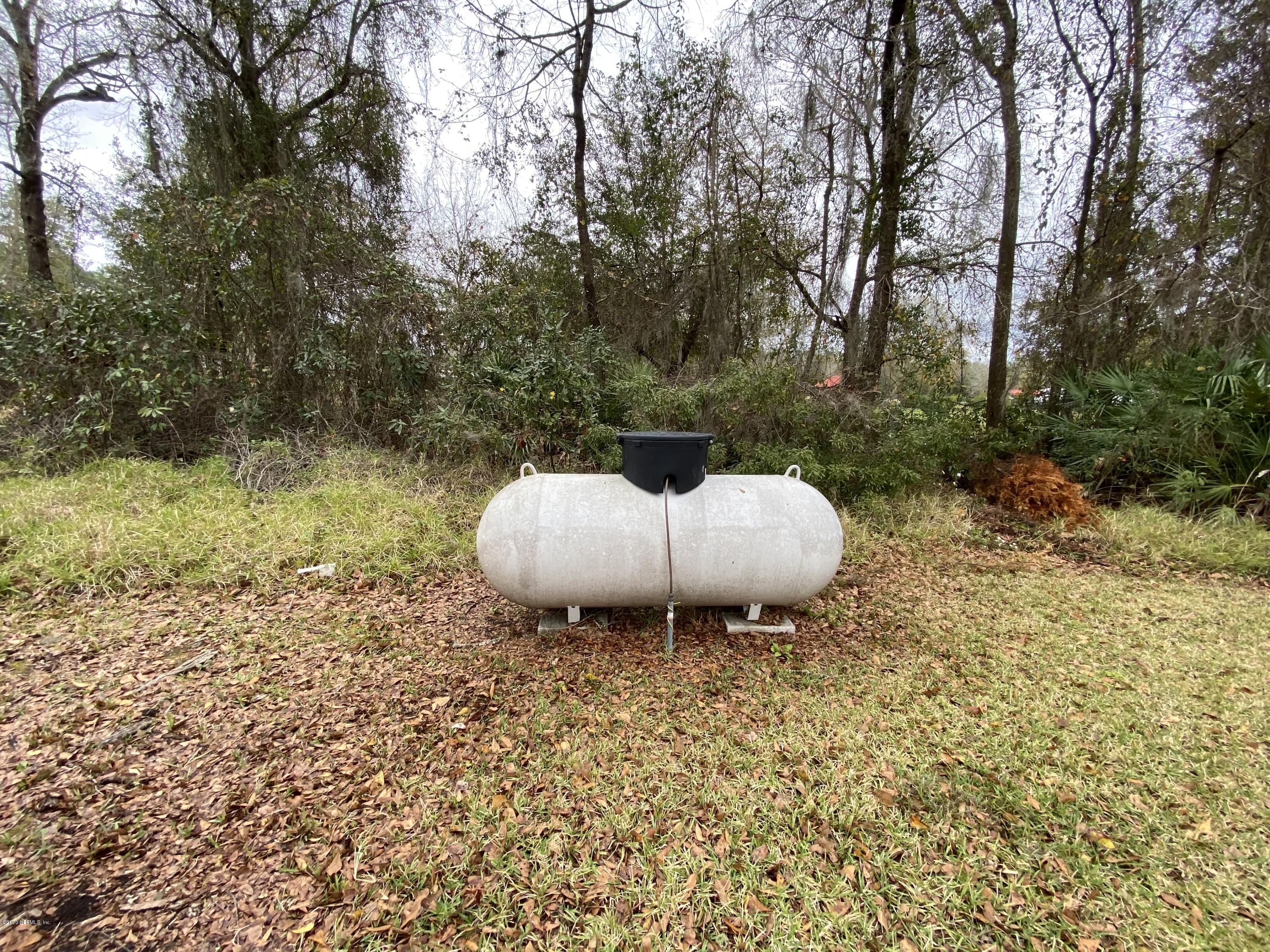 371283 Kings Ferry Road Hilliard, FL 32046 - Photo 17 of 35 Owned Gas Tank