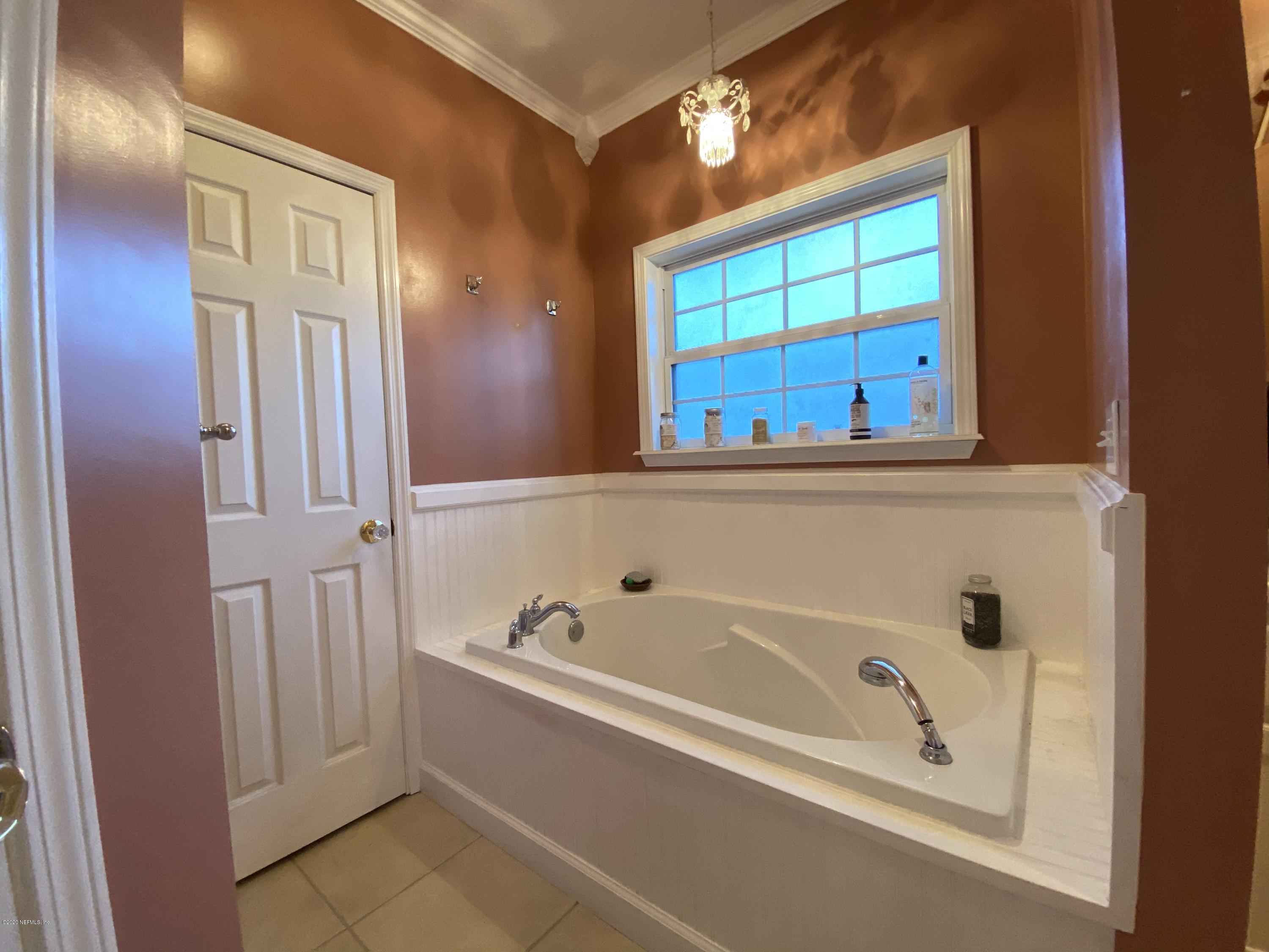 371283 Kings Ferry Road Hilliard, FL 32046 - Photo 24 of 35 Master Bathroom