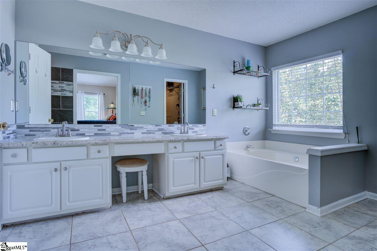 1 Innisbrook Lane Simpsonville, SC 29681 - Photo 23 of 36 Gallery Image 23