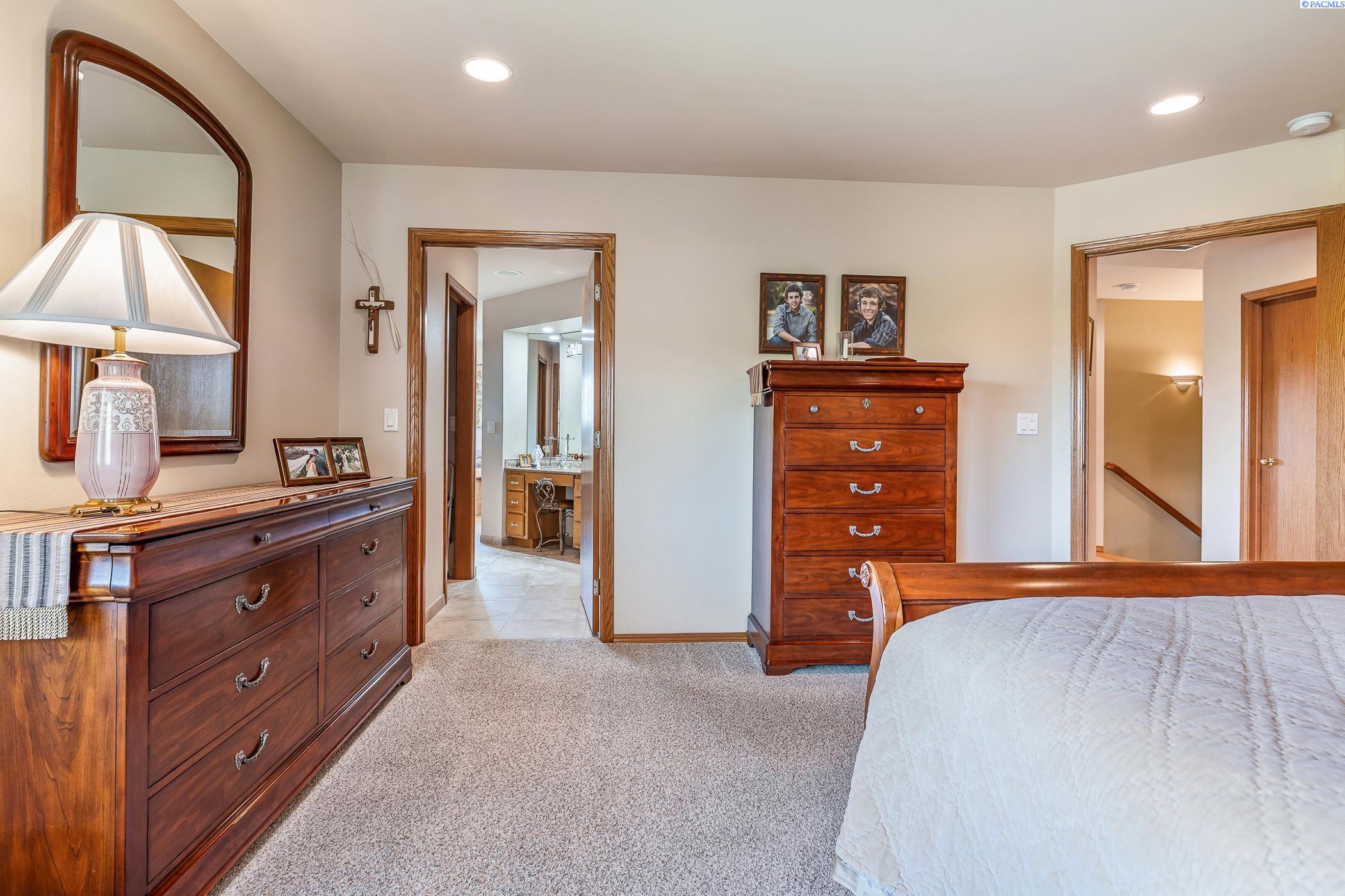 4008 South Morain Loop Kennewick, WA 99337 - Photo 28 of 49 Gallery Image 28
