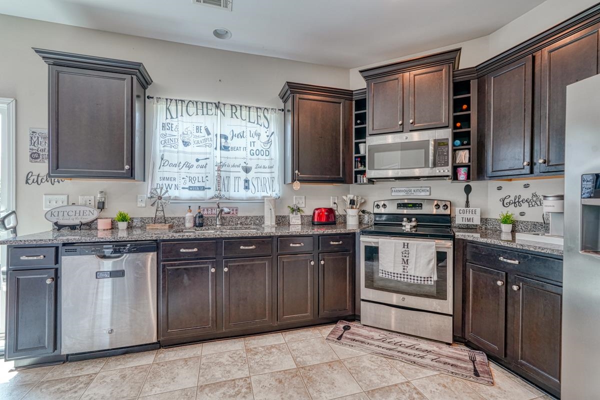 955 Rip Rap Drive Boiling Springs, SC 29316 - Photo 10 of 35 Gallery Image 10