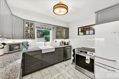 $350,000 | 2225 Ashley Road, Charlotte, NC 28208