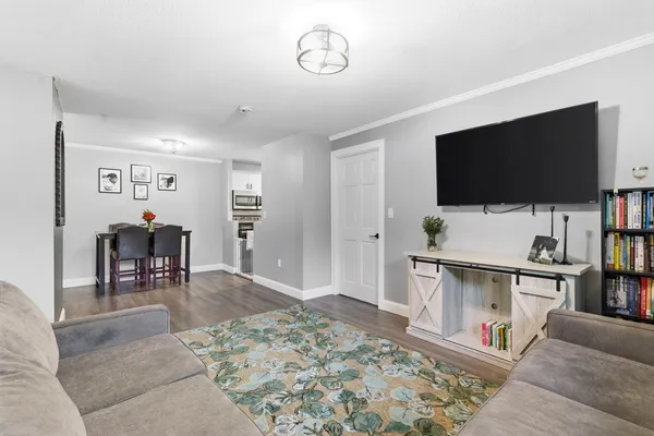 $2,800 | 61 Wright Street, Unit 102, Stoneham, MA 02180