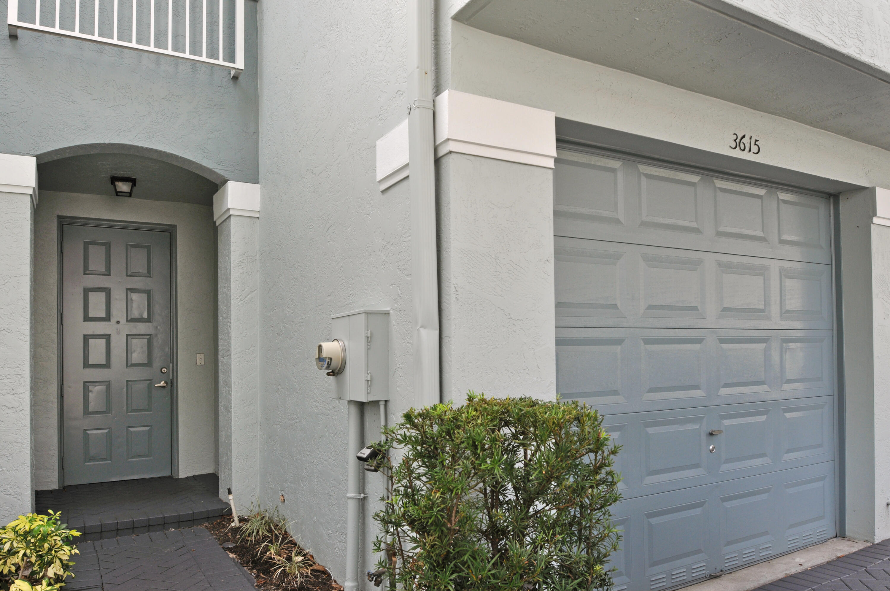 3615 Oleander Terrace Riviera Beach, FL 33404 - Photo 5 of 37 DSC_0040-1