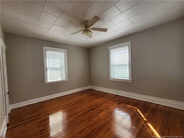 $1,000 | 205 West 9th Street, Lumberton, NC 28358