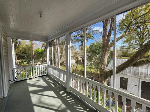 $1,000 | 205 West 9th Street, Lumberton, NC 28358