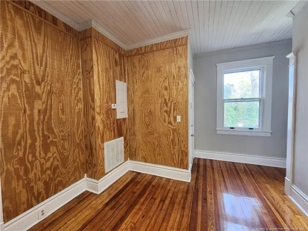 $1,000 | 205 West 9th Street, Lumberton, NC 28358