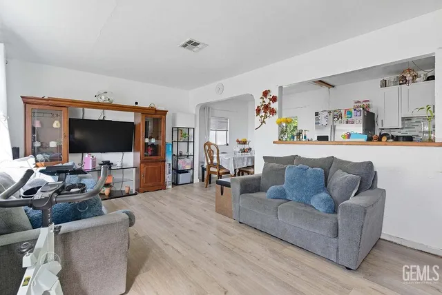 $229,900 | Undisclosed Address, Shafter, CA 93263