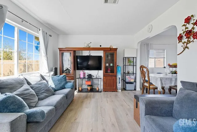 $229,900 | Undisclosed Address, Shafter, CA 93263