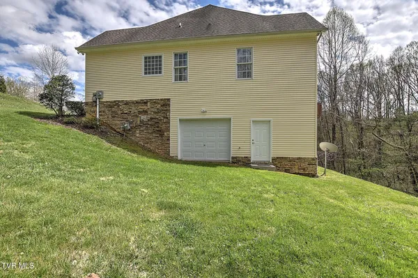 $3,900 | 128 Southridge Drive, Unit 155, Blountville, TN 37617