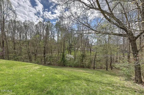 $3,900 | 128 Southridge Drive, Unit 155, Blountville, TN 37617