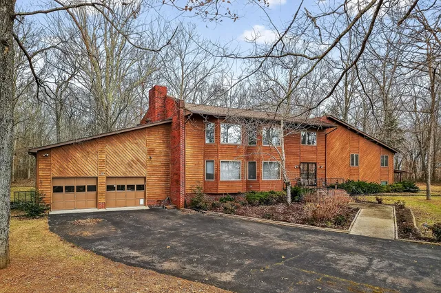 $650,000 | 313 Big Rock Road, Smithville, TN 37166